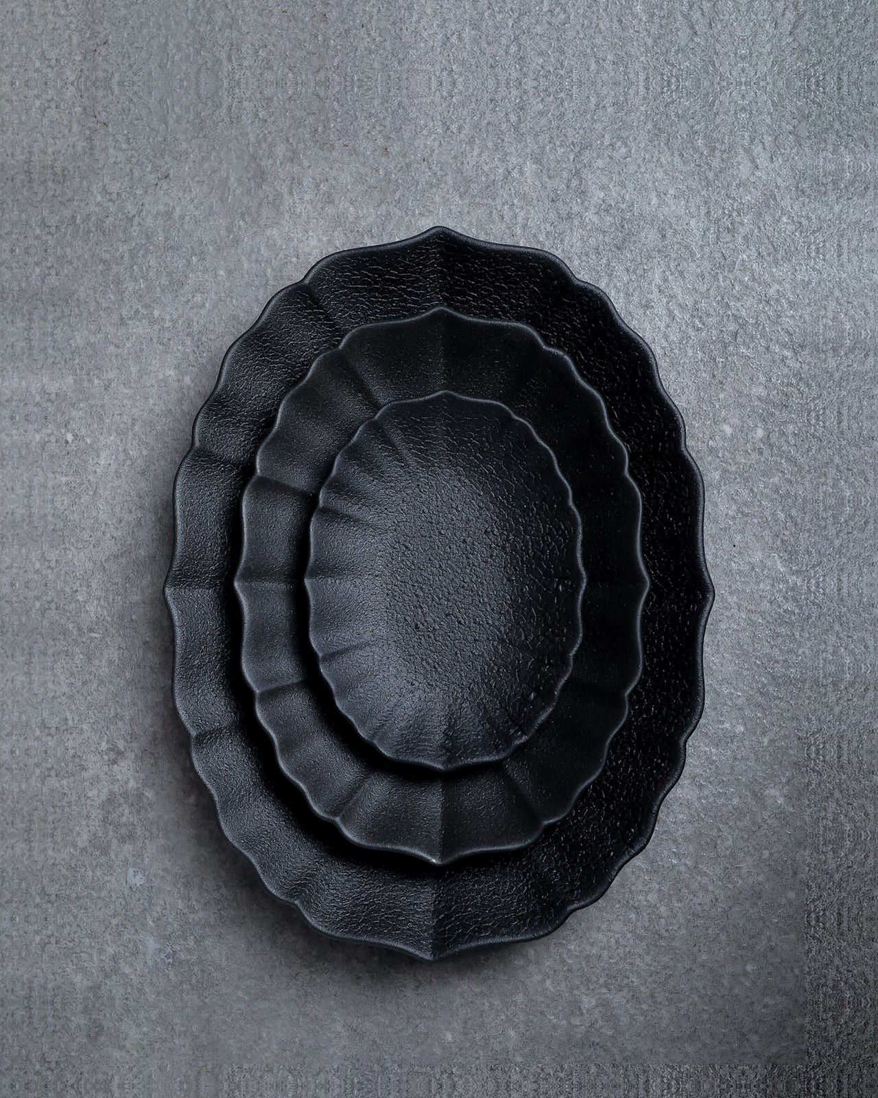 G-E-N lotus oval plate S -kawa-