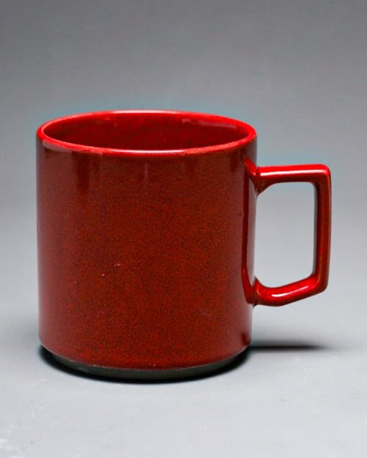 G-E-N stackable mug -syrup red-