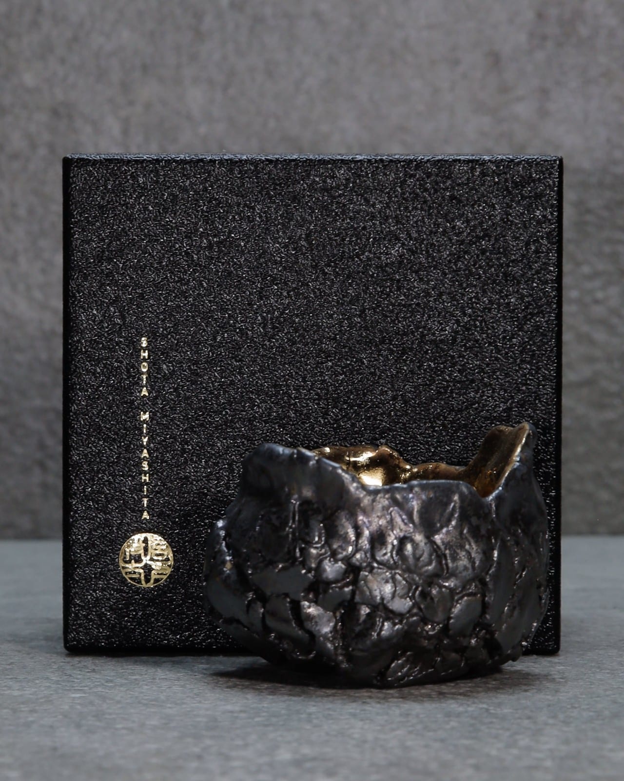 手捻盃 -黒煌- LUXURY BOX SET