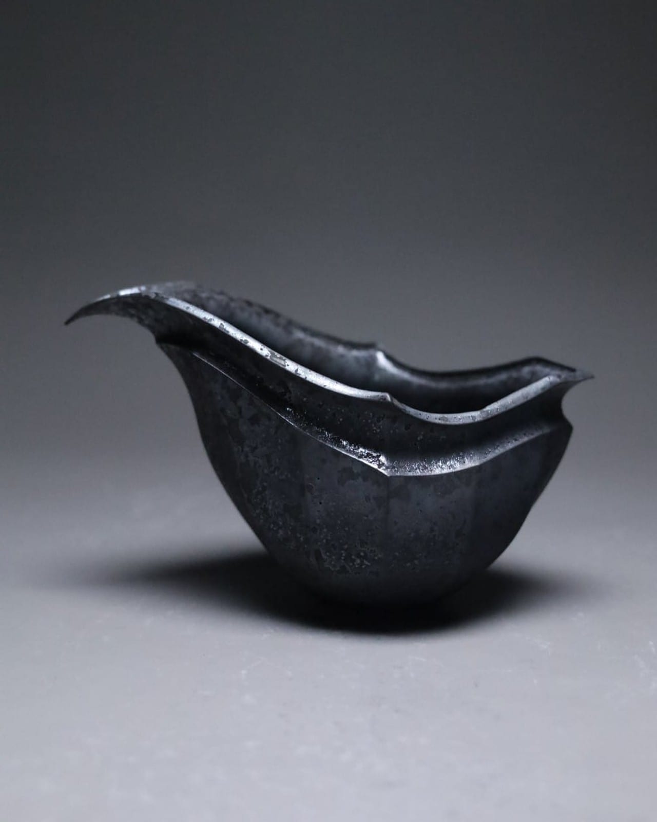 kaleido 片口 M -黒煌-