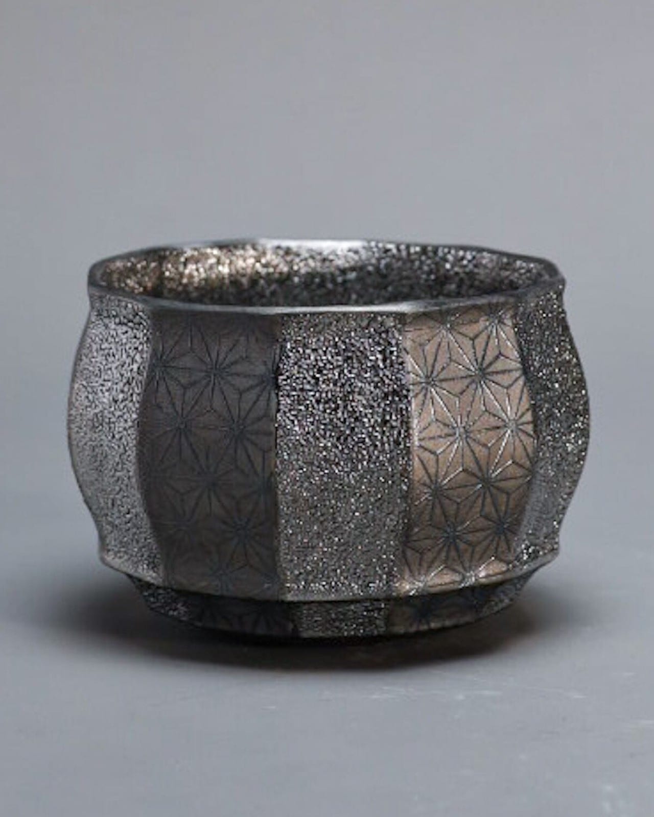 kaleido 椀 -pattern jewel-