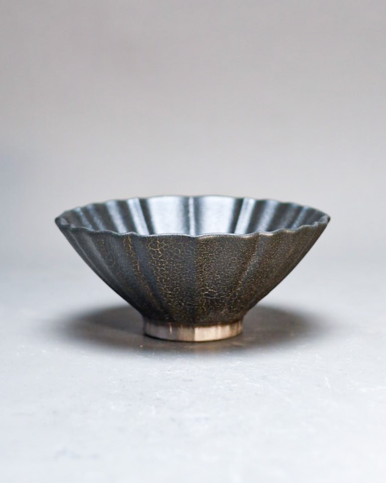 G-E-N lotus bowl CHAWAN -kawa-