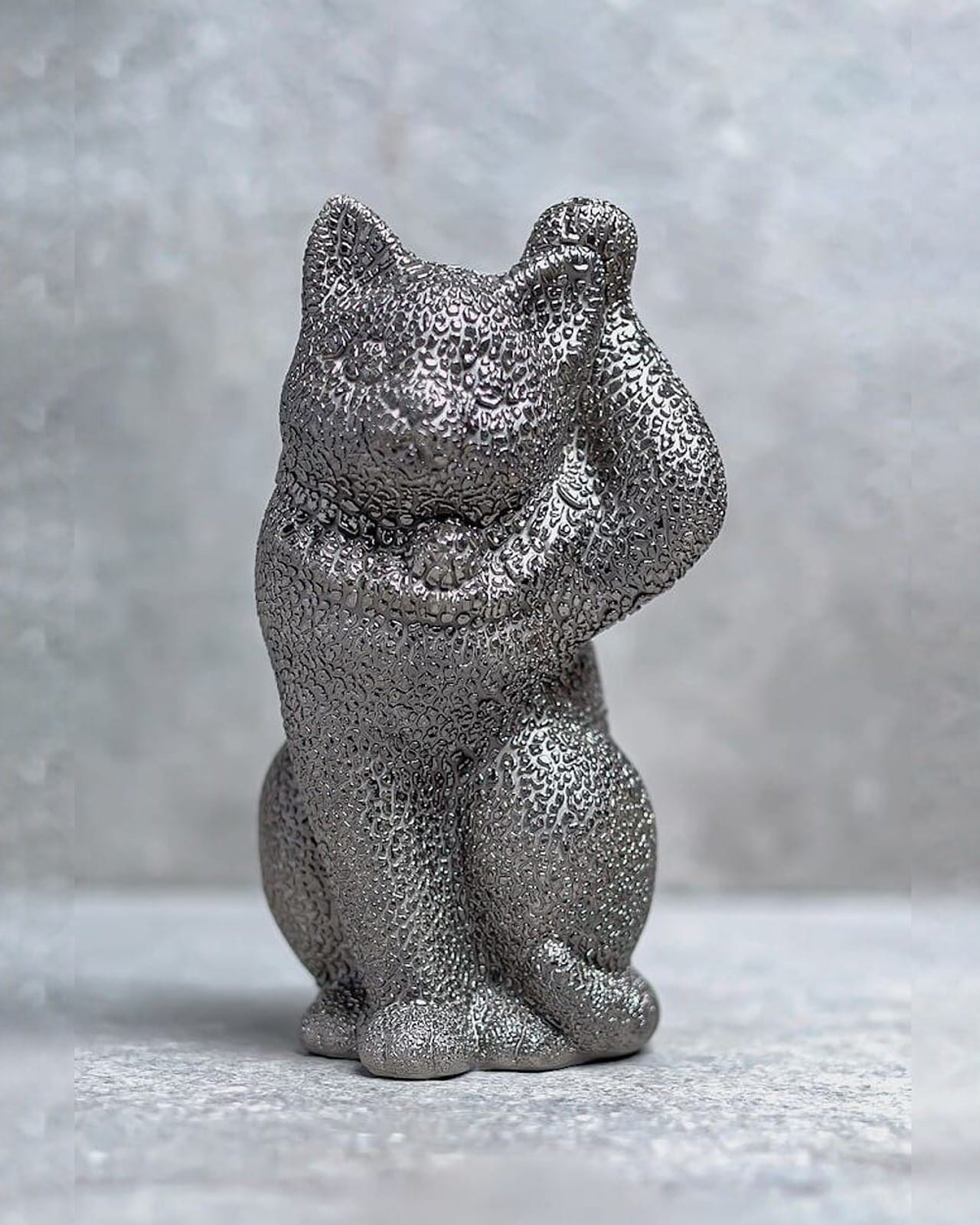 左手を上げたねこ -jewel platinum-