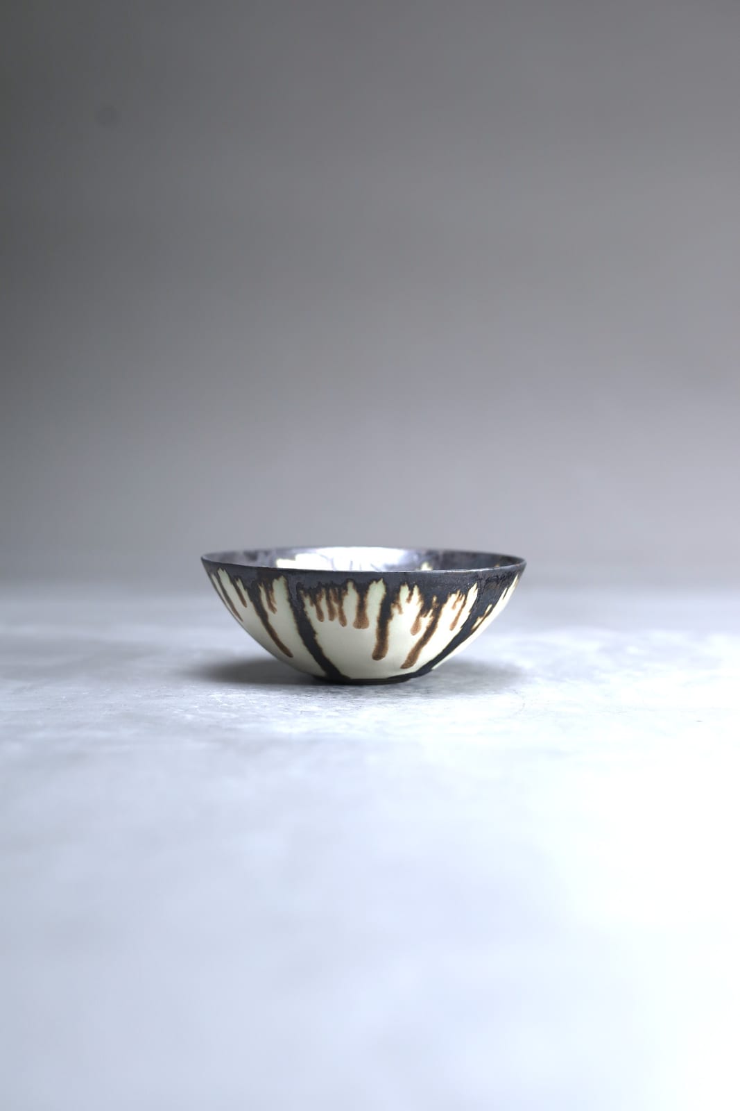 bowl -melty black- S