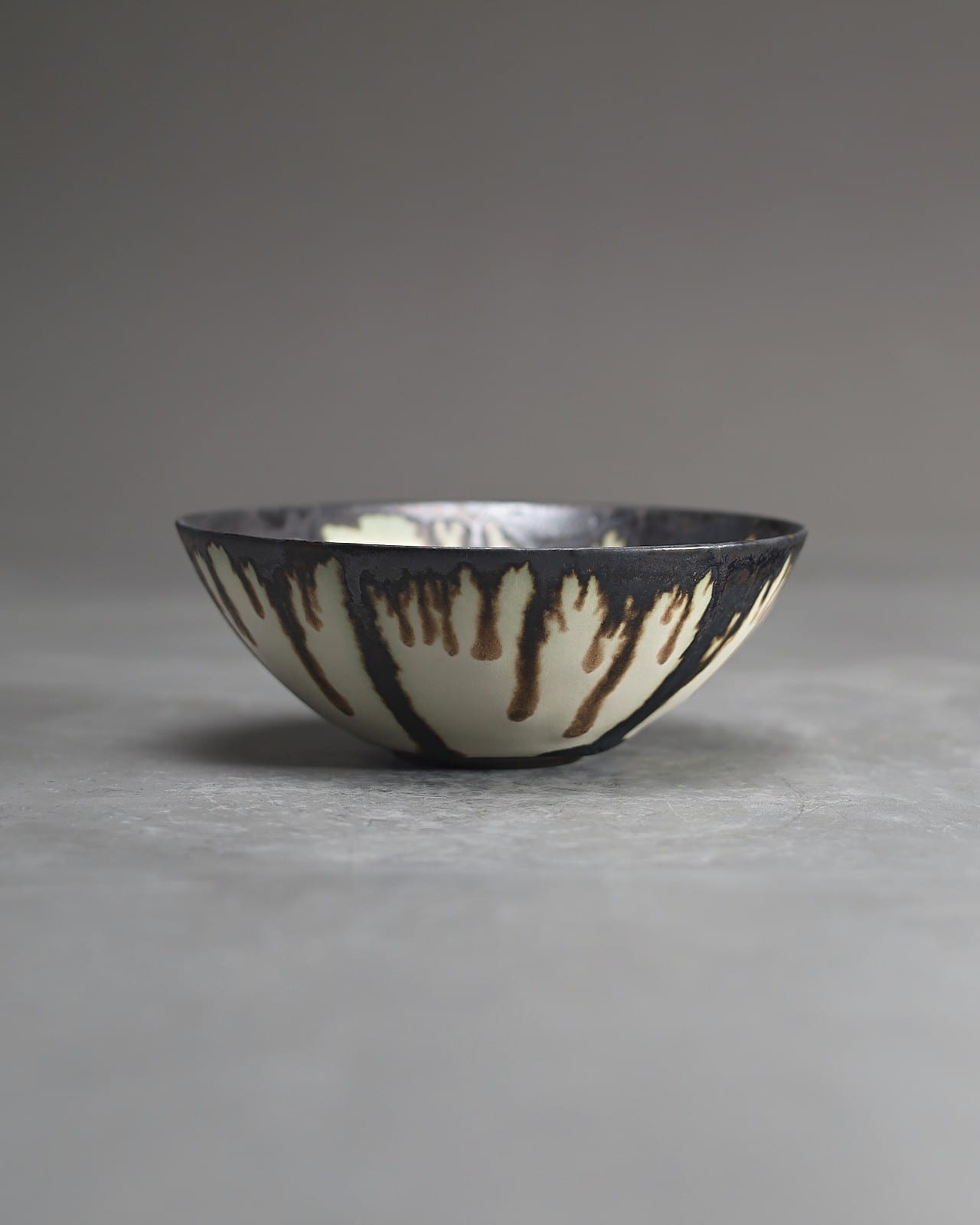 bowl -melty black- S